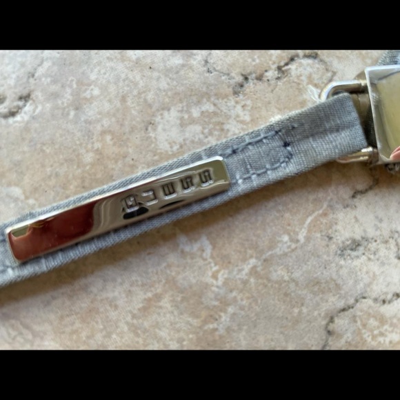 Small Guess Shoulder Bag - Picture 6 of 6